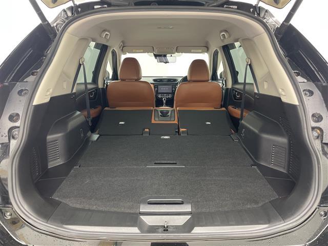 エクストレイル ２０Ｘｉ　レザーエディション　Ｖセレクション　４ＷＤ・純正ナビ・全方位カメラ・プロパイロット・エマージェンシーブレーキ・レーダークルーズコントロール・レザーシート・前席パワーシート・全席シートヒーター・ビルトインＥＴＣ・純正ドラレコ・ＬＥＤライト（29枚目）