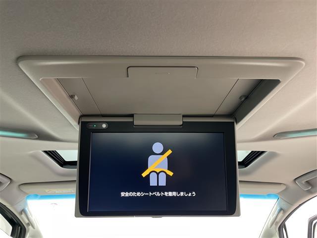 アルファードハイブリッド ＳＲ　Ｃパッケージ　ツインムーンルーフ／ＲＳＲダウンサス／ＢＢＳ２０インチＡＷ／純正ナビ＆ＣＤ＆ＤＶＤ＆ＵＳＢ＆ＢＴ＆ｍｉｒａｃａｓｔ／純正フリップダウンモニター／バックカメラ／ビルトインＥＴＣ／ＬＥＤヘッドライト（18枚目）