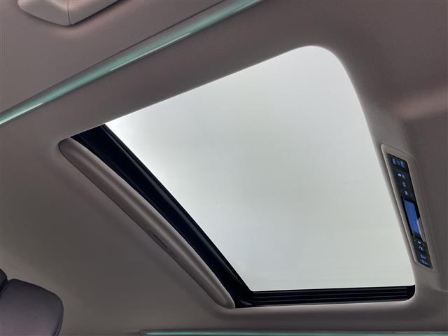 アルファードハイブリッド ＳＲ　Ｃパッケージ　ツインムーンルーフ／ＲＳＲダウンサス／ＢＢＳ２０インチＡＷ／純正ナビ＆ＣＤ＆ＤＶＤ＆ＵＳＢ＆ＢＴ＆ｍｉｒａｃａｓｔ／純正フリップダウンモニター／バックカメラ／ビルトインＥＴＣ／ＬＥＤヘッドライト（19枚目）