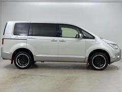 安心の全車保証付き！（※部分保証、国産車は納車後３ヶ月、輸入車は納車後１ヶ月の保証期間となります）。その他長期保証（有償）もご用意しております！※長期保証を付帯できる車両には条件がございます。 6