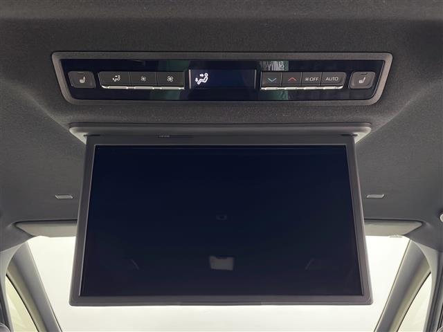 ヴォクシー ハイブリッドＳ－Ｚ　ワンオーナー　純正ディスプレイナビ　ＥＴＣ２．０　ステアリングヒーター　トヨタセーフティンス　フルセグＴＶ　バックカメラ　純正フリップダウンモニター　ドライブレコーダー　両側パワースライドドア（5枚目）