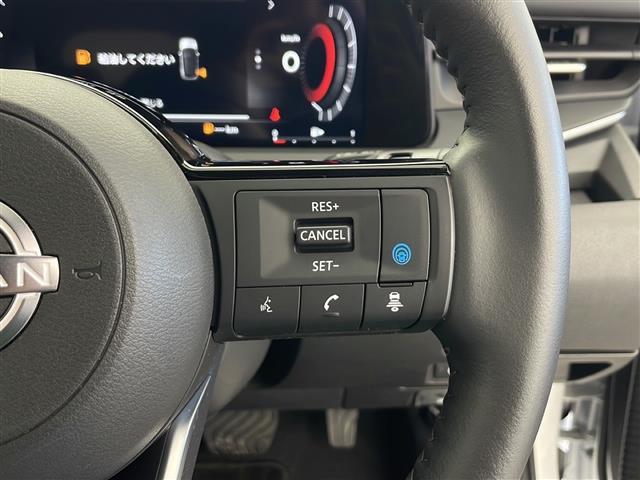 オーラ Ｇ　ＦＯＵＲ　レザーエディション　４ＷＤ　純正ナビ　フルセグＴＶ　全方位カメラ　プロパイロット　ステアリングヒーター　ＢＯＳＥサウンドシステム　デジタルインナーミラー　ワイヤレス充電　シートヒーター　スマートキー　スペアキー　ＥＴＣ（8枚目）