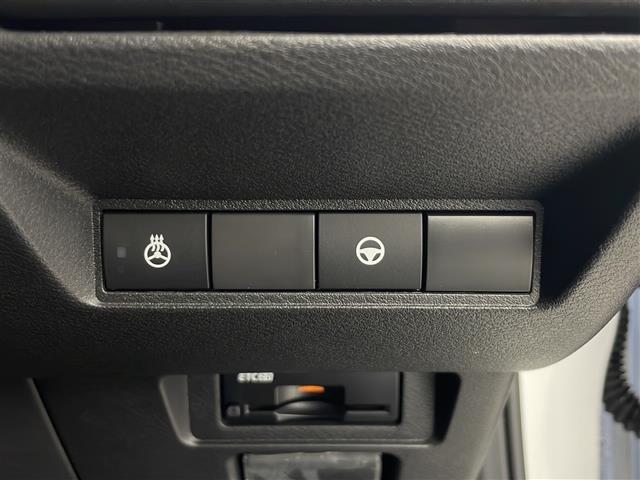 オーラ Ｇ　ＦＯＵＲ　レザーエディション　４ＷＤ　純正ナビ　フルセグＴＶ　全方位カメラ　プロパイロット　ステアリングヒーター　ＢＯＳＥサウンドシステム　デジタルインナーミラー　ワイヤレス充電　シートヒーター　スマートキー　スペアキー　ＥＴＣ（12枚目）