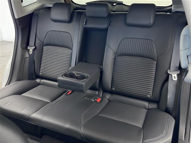 オーラ Ｇ　ＦＯＵＲ　レザーエディション　４ＷＤ　純正ナビ　フルセグＴＶ　全方位カメラ　プロパイロット　ステアリングヒーター　ＢＯＳＥサウンドシステム　デジタルインナーミラー　ワイヤレス充電　シートヒーター　スマートキー　スペアキー　ＥＴＣ（25枚目）