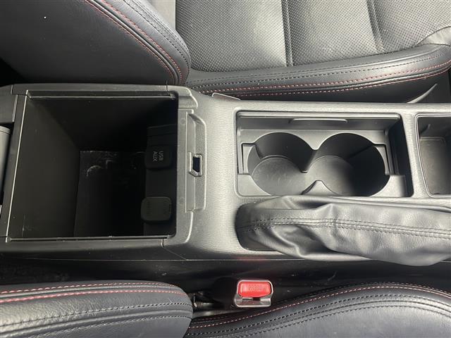 アテンザセダン ２５Ｓ　Ｌパッケージ　純正ナビ　バックカメラ　クルーズコントロール　車線逸脱　ＲＶＭ　パドルシフト　ステアリングスイッチ　ｉ－ｓｔｏｐ　プッシュスタート・スマートキー　スペアキー１本　前席パワーシート　前席シートヒーター（12枚目）