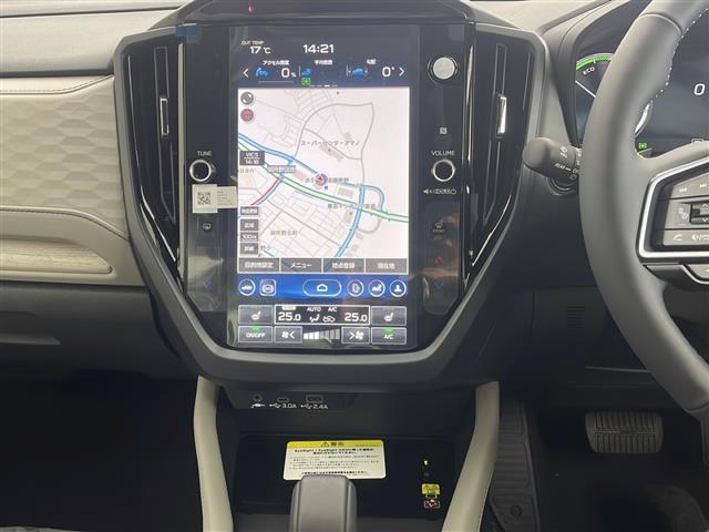 フォレスター プレミアムＳ：ＨＥＶ　ＥＸ　純正ナビ　Ｂｌｕｅｔｏｏｔｈ　フルセグＴＶ　シートヒーター　パワーシート　オートクルーズコントロール　デジタルインナーミラー　置くだけ充電　オートビークルホールド　パワーバックドア　アイサイト（8枚目）
