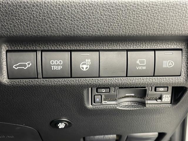 ＲＡＶ４ Ｇ　４ＷＤ　ＴＲＤエアロ　ルーフレール　パワーバックドア　純正ディスプレイオーディオ　全方位カメラ・バックカメラ　ビルトインＥＴＣ２．０　トヨタセーフティセンス　アダプティブクルーズコントロール　ＵＳＢ（11枚目）