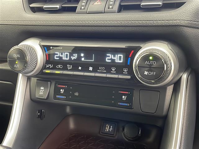 ＲＡＶ４ Ｇ　４ＷＤ　ＴＲＤエアロ　ルーフレール　パワーバックドア　純正ディスプレイオーディオ　全方位カメラ・バックカメラ　ビルトインＥＴＣ２．０　トヨタセーフティセンス　アダプティブクルーズコントロール　ＵＳＢ（13枚目）