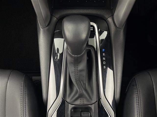 カローラクロス ハイブリッド　Ｚ　４ＷＤ　メモリ純正ナビ　Ｂｌｕｅｔｏｏｔｈ　フルセグ　バックカメラ　ビルトインＥＴＣ　クルーズコントロール　レーンキープアシスト　車線逸脱警報　ステアリングヒーター　クリアランスソナー（16枚目）