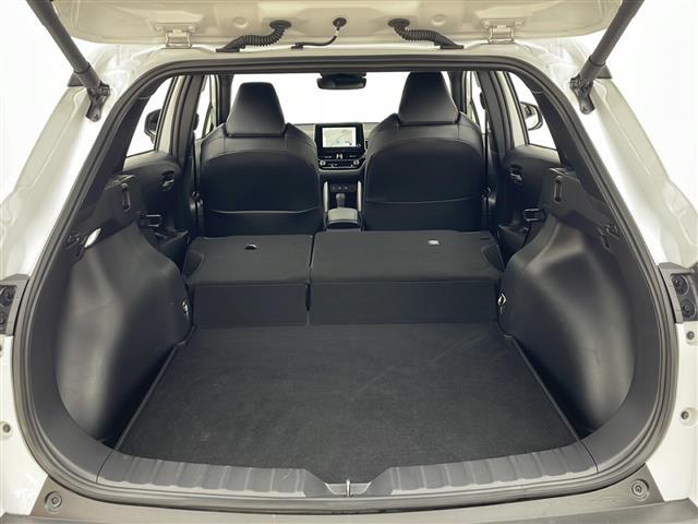 カローラクロス ハイブリッド　Ｚ　４ＷＤ　メモリ純正ナビ　Ｂｌｕｅｔｏｏｔｈ　フルセグ　バックカメラ　ビルトインＥＴＣ　クルーズコントロール　レーンキープアシスト　車線逸脱警報　ステアリングヒーター　クリアランスソナー（26枚目）
