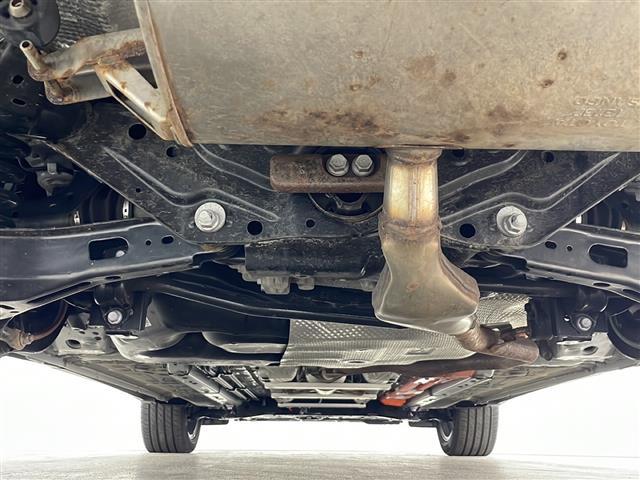 カローラクロス ハイブリッド　Ｚ　４ＷＤ　メモリ純正ナビ　Ｂｌｕｅｔｏｏｔｈ　フルセグ　バックカメラ　ビルトインＥＴＣ　クルーズコントロール　レーンキープアシスト　車線逸脱警報　ステアリングヒーター　クリアランスソナー（41枚目）
