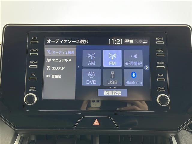 ハリアー Ｓ　４ＷＤ　純正メモリナビ　Ｂｌｕｅｔｏｏｔｈ　フルセグ　バックカメラ　ビルトインＥＴＣ　１００Ｖ充電　クルーズコントロール　前方ドライブレコーダー　純正ＡＷ　置くだけ充電　車線逸脱警報　寒冷地仕様（3枚目）