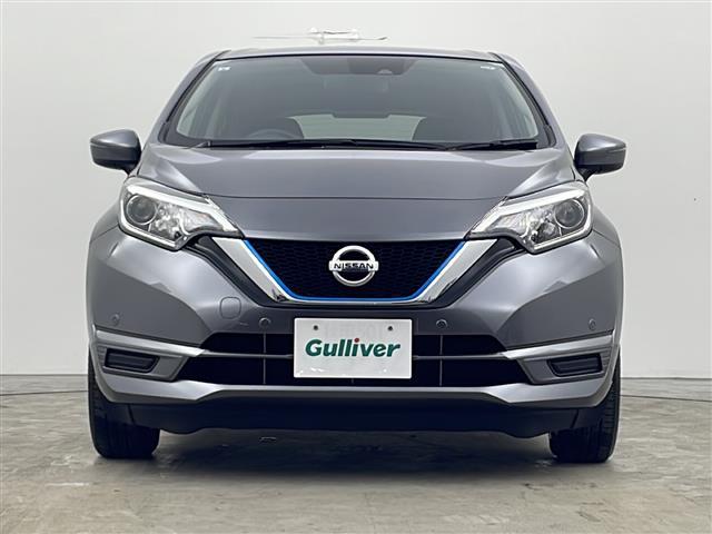 ノート ｅ－パワー　Ｘ　ＦＯＵＲ　純正ナビ　フルセグＴＶ　バックカメラ　ＥＴＣ　横滑り防止装置　衝突被害軽減システム　クリアランスソナー　ライトレベライザー　レーンキープアシスト　純正ＡＷ　純正フロアマット　コーナーセンサー（28枚目）