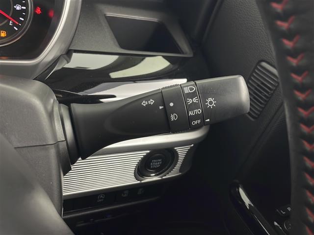 スペーシアカスタム ハイブリッドＸＳターボ　ディスプレイオーディオ　両側パワースライドドア　ヘッドアップディスプレイ　全方位カメラ　ＬＥＤヘッドライト　フォグランプ　衝突被害軽減防止ブレーキ　クルコン　シートヒーター　スペアキー　ＥＴＣ（9枚目）