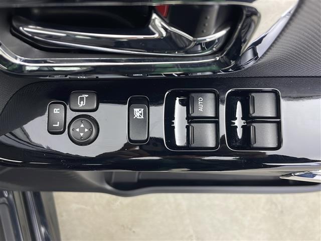 スペーシアカスタム ハイブリッドＸＳターボ　ディスプレイオーディオ　両側パワースライドドア　ヘッドアップディスプレイ　全方位カメラ　ＬＥＤヘッドライト　フォグランプ　衝突被害軽減防止ブレーキ　クルコン　シートヒーター　スペアキー　ＥＴＣ（19枚目）