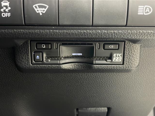 カローラツーリング ハイブリッド G 純正ナビ フルセグTV バックカメラ ETC2.0 フロントワイパーデアイサー 横滑り防止装置 オートマチックハイビーム ライトレベライザー クリアランスソナー クルーズコントロール スマートキー(9枚目)