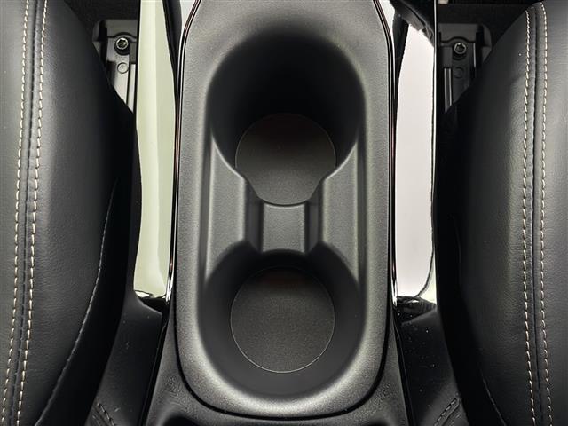 カローラツーリング ハイブリッド ダブルバイビー 純正ナビ 衝突被害軽減防止ブレーキ バックカメラ モデリスタエアロ ブラインドスポットモニター レーダークルーズコントロール レーンキープアシスト 寒冷地仕様 シートヒーター ETC ドラレコ LED(19枚目)