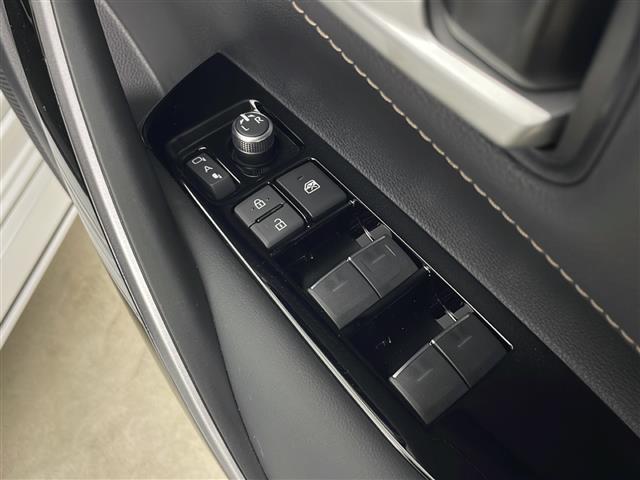 カローラツーリング ハイブリッド ダブルバイビー 純正ナビ 衝突被害軽減防止ブレーキ バックカメラ モデリスタエアロ ブラインドスポットモニター レーダークルーズコントロール レーンキープアシスト 寒冷地仕様 シートヒーター ETC ドラレコ LED(22枚目)