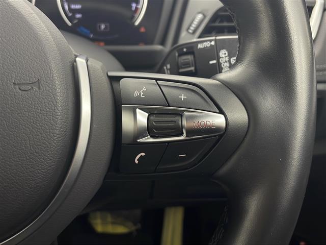 2シリーズ 225xeアイパフォーマンスAツアラーMスポーツ 4WD 純正HDDナビ バックカメラ アダプティブクルーズコントロール レザーシート パワーシート シートヒーター パワーバックドア ヘッドアップディスプレイ フロアマット スマートキー スペアキー(8枚目)