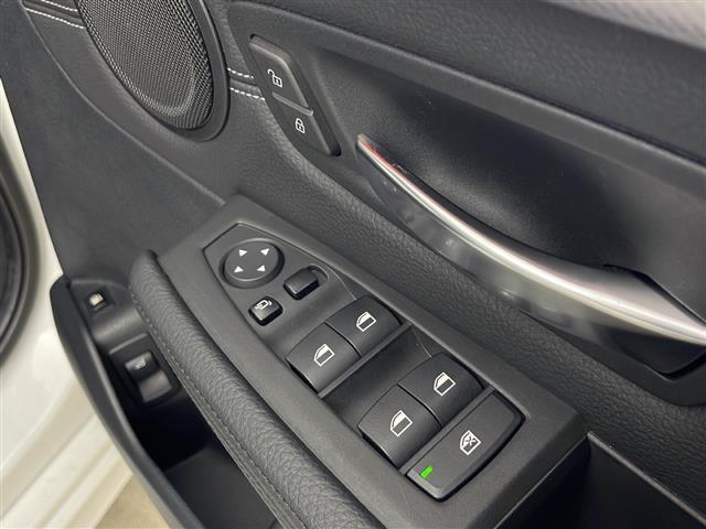 2シリーズ 225xeアイパフォーマンスAツアラーMスポーツ 4WD 純正HDDナビ バックカメラ アダプティブクルーズコントロール レザーシート パワーシート シートヒーター パワーバックドア ヘッドアップディスプレイ フロアマット スマートキー スペアキー(13枚目)
