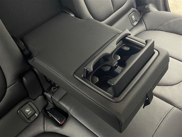 2シリーズ 225xeアイパフォーマンスAツアラーMスポーツ 4WD 純正HDDナビ バックカメラ アダプティブクルーズコントロール レザーシート パワーシート シートヒーター パワーバックドア ヘッドアップディスプレイ フロアマット スマートキー スペアキー(27枚目)