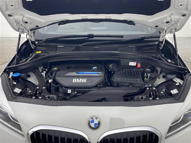 2シリーズ 225xeアイパフォーマンスAツアラーMスポーツ 4WD 純正HDDナビ バックカメラ アダプティブクルーズコントロール レザーシート パワーシート シートヒーター パワーバックドア ヘッドアップディスプレイ フロアマット スマートキー スペアキー(40枚目)