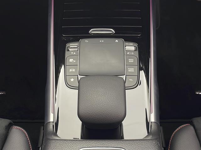 ＧＬＢ ＧＬＢ２００ｄ　４マチック　ＡＭＧラインパッケージ　４ＷＤ　ワンオーナー　純正ナビ　全方位カメラ　アダプティブクルーズコントロール　パドルシフト　ハーフレザーシート　パワーシート　シートヒーター　フロアマット　スマートキー　スペアキー　ＥＴＣ２．０（19枚目）