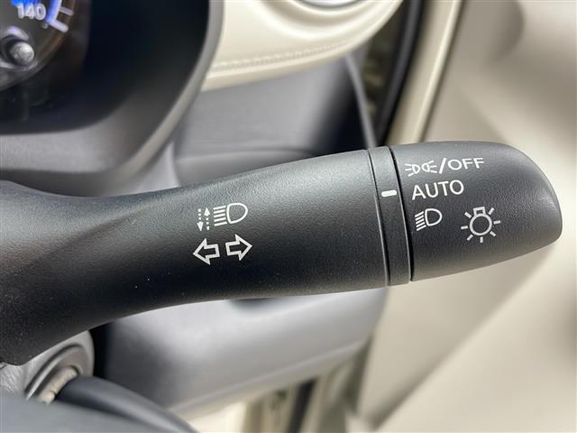 ｅＫワゴン Ｍ　４ＷＤ　オーディオレスバックカメラ　前席シートヒーター　前後コーナーセンサー　オートライト　盗難防止装置　横滑り防止装置　純正鉄チン　ＵＳＢ入力端子　ベンチコート　スマートキー（10枚目）