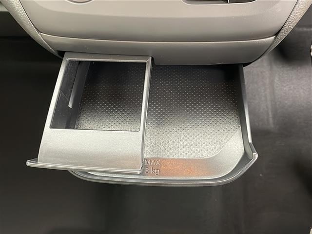 ｅＫワゴン Ｍ　４ＷＤ　オーディオレスバックカメラ　前席シートヒーター　前後コーナーセンサー　オートライト　盗難防止装置　横滑り防止装置　純正鉄チン　ＵＳＢ入力端子　ベンチコート　スマートキー（13枚目）