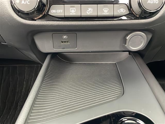 ノート X FOUR ディスプレイオーディオ エマージェンシーブレーキ レーンキープアシスト 横滑り防止装置 前後クリアランスソナー オートマチックハイビーム 前席シートヒーター ステアリングヒーター LEDヘッドライト(13枚目)