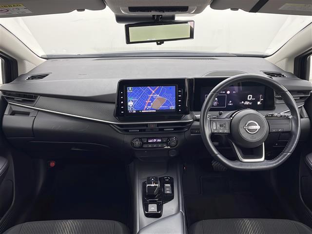 ノート Ｘ　ＦＯＵＲ　純正ナビ　全方位カメラ　衝突被害軽減防止ブレーキ　前後コーナーセンサー　横滑り防止装置　レーンキープアシスト　ミラー一体型ドラレコ　ＥＴＣ　前席シートヒーター　ステアリングヒーター　スペアキー（2枚目）