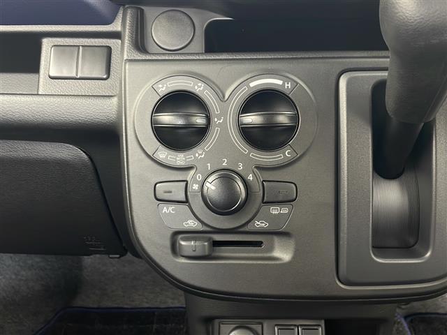 アルト Ｌ　スズキセーフティサポート　前席シートヒーター　衝突被害軽減システム　クリアランスソナー　横滑り防止装置　レーンキープアシスト　アイドリングストップ　ライトレベライザー　純正フロアマット　リモコンキー（13枚目）