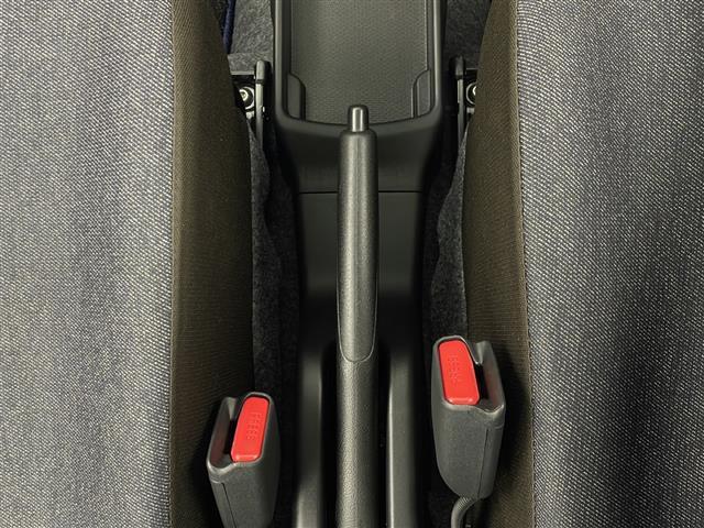 アルト Ｌ　スズキセーフティサポート　前席シートヒーター　衝突被害軽減システム　クリアランスソナー　横滑り防止装置　レーンキープアシスト　アイドリングストップ　ライトレベライザー　純正フロアマット　リモコンキー（17枚目）