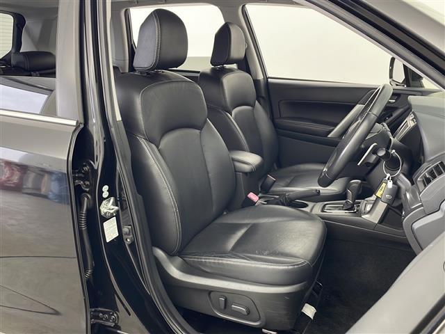 フォレスター ２．０ＸＴ　４ＷＤ　社外ＳＤナビ　Ｂｌｕｅｔｏｏｔｈ　ＣＤ　ＤＶＤ　フルセグ　ＥＴＣ　前後ドライブレコーダー　前席シートヒーター　パドルシフト　サンルーフ　前席パワーシート　電動リアゲード　クルコン　純正ＡＷ（21枚目）