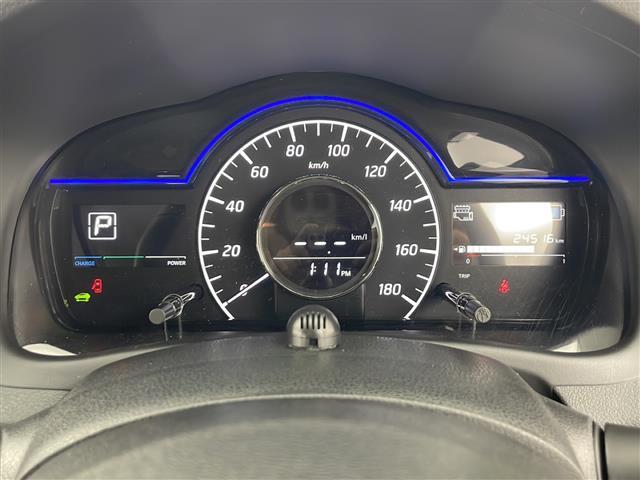 ノート ｅ－パワー　メダリスト　ＦＯＵＲ　４ＷＤ　純正メモリナビ　フルセグＴＶ　アラウンドビューモニター　バックカメラ　純正ドライブレコーダー　ＥＴＣ　日産インテリジェントセーフティ　レーダークルーズコントロール　ハーフレザーシート　ＬＥＤ（7枚目）