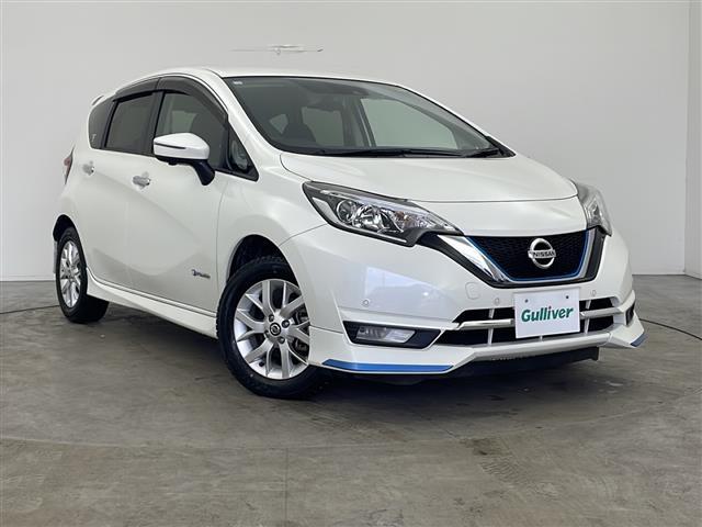 ノート ｅ－パワー　メダリスト　ＦＯＵＲ　４ＷＤ　純正メモリナビ　フルセグＴＶ　アラウンドビューモニター　バックカメラ　純正ドライブレコーダー　ＥＴＣ　日産インテリジェントセーフティ　レーダークルーズコントロール　ハーフレザーシート　ＬＥＤ（31枚目）