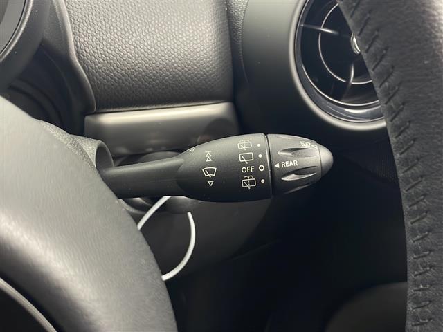 ＭＩＮＩ クーパーＤ　クロスオーバー　オール４　４ＷＤ　ＣＤオーディオ　ＥＴＣ　横滑り防止装置　オートライト　オートマチックハイビーム　社外ＡＷ　社外フロアマット　ＬＥＤヘッドライト　スマートキー　スペアキー（10枚目）