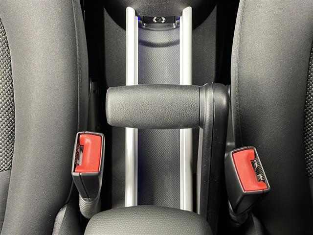 ＭＩＮＩ クーパーＤ　クロスオーバー　オール４　４ＷＤ　ＣＤオーディオ　ＥＴＣ　横滑り防止装置　オートライト　オートマチックハイビーム　社外ＡＷ　社外フロアマット　ＬＥＤヘッドライト　スマートキー　スペアキー（15枚目）