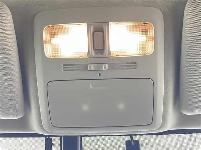 ＭＩＮＩ クーパーＤ　クロスオーバー　オール４　４ＷＤ　ＣＤオーディオ　ＥＴＣ　横滑り防止装置　オートライト　オートマチックハイビーム　社外ＡＷ　社外フロアマット　ＬＥＤヘッドライト　スマートキー　スペアキー（18枚目）