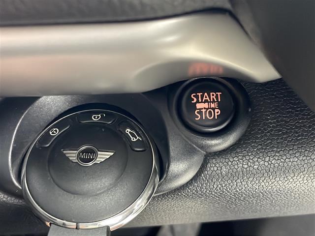 ＭＩＮＩ クーパーＤ　クロスオーバー　オール４　４ＷＤ　ＣＤオーディオ　ＥＴＣ　横滑り防止装置　オートライト　オートマチックハイビーム　社外ＡＷ　社外フロアマット　ＬＥＤヘッドライト　スマートキー　スペアキー（19枚目）