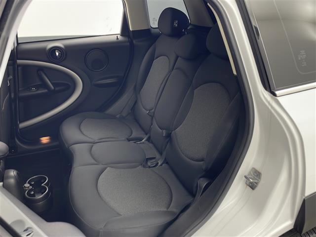 ＭＩＮＩ クーパーＤ　クロスオーバー　オール４　４ＷＤ　ＣＤオーディオ　ＥＴＣ　横滑り防止装置　オートライト　オートマチックハイビーム　社外ＡＷ　社外フロアマット　ＬＥＤヘッドライト　スマートキー　スペアキー（25枚目）