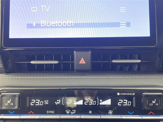 ノア S-Z ワンオーナー 4WD 純正メモリーナビ Bluetooth CD DVD フルセグ ヘットアップディスプレイ バックカメラ ETC2.0 デジタルインナーミラー クルーズコントロール クリアランスソナ(4枚目)