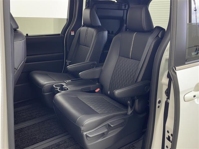 ノア S-Z ワンオーナー 4WD 純正メモリーナビ Bluetooth CD DVD フルセグ ヘットアップディスプレイ バックカメラ ETC2.0 デジタルインナーミラー クルーズコントロール クリアランスソナ(24枚目)