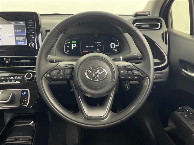 アクア G 純正ナビ バックカメラ スマートキー ETC クルーズコントロール 革巻きステアリング LEDヘッドライト AC100V プッシュスタート 寒冷地仕様 ミラーヒーター ドライブレコーダー オートライト(5枚目)