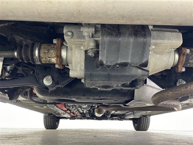 アクア G 純正ナビ バックカメラ スマートキー ETC クルーズコントロール 革巻きステアリング LEDヘッドライト AC100V プッシュスタート 寒冷地仕様 ミラーヒーター ドライブレコーダー オートライト(41枚目)