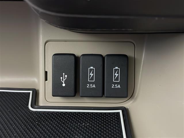 N-BOX G・Lホンダセンシング 4WD 純正ナビ フルセグTV バックカメラ アダプティブクルーズコントロール 片側パワースライドドア シートヒーター スマートキー オートライト LEDヘッドライト 純正フロアマット ETC(18枚目)