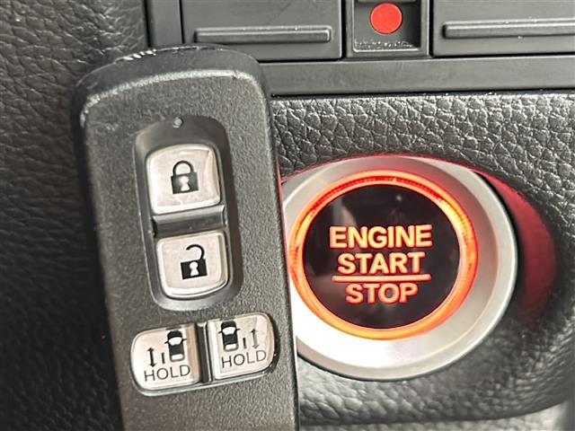 N-BOXカスタム L 4WD 純正ナビ フルセグTV バックカメラ レーダークルーズコントロール 両側パワースライドドア シートヒーター 純正フロアマット オートライト ドライブレコーダー ETC 取扱説明書 保証書(7枚目)