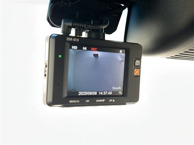 N-BOXカスタム L 4WD 純正ナビ フルセグTV バックカメラ レーダークルーズコントロール 両側パワースライドドア シートヒーター 純正フロアマット オートライト ドライブレコーダー ETC 取扱説明書 保証書(18枚目)