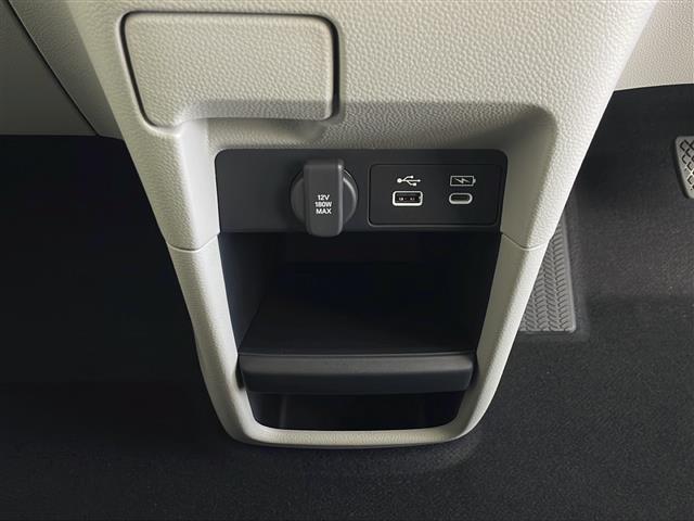 ステップワゴン エアー EX ホンダセンシング 両側パワースライドドア マルチビューカメラ コンビシート 前席シートヒーター 電動リアゲート 2列目オットマン 全列USB 革巻きステアリング スマートキー パドルシフト(9枚目)