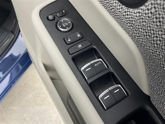ステップワゴン エアー EX ホンダセンシング 両側パワースライドドア マルチビューカメラ コンビシート 前席シートヒーター 電動リアゲート 2列目オットマン 全列USB 革巻きステアリング スマートキー パドルシフト(15枚目)